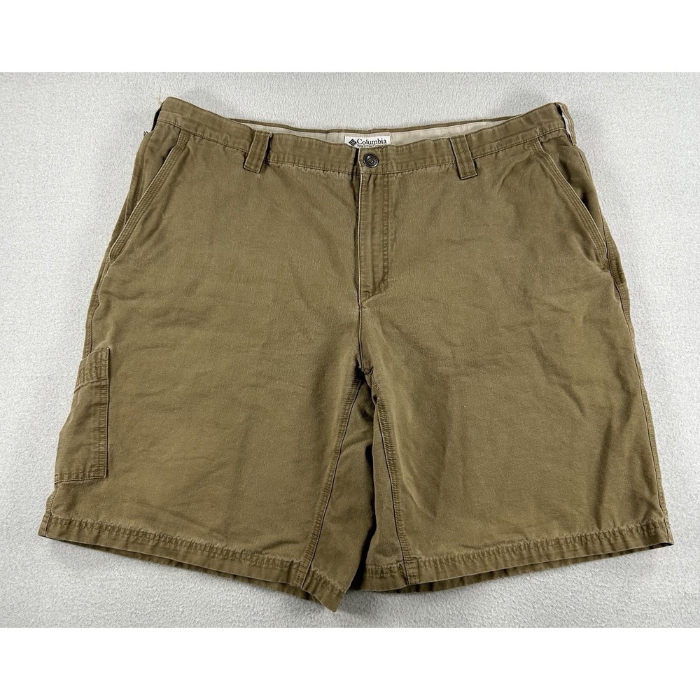 Columbia Mens Shorts Size 42 10" inseam Brown Flat Front